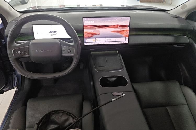 Used Nissan N6 2026 Model 180 Max Center Console