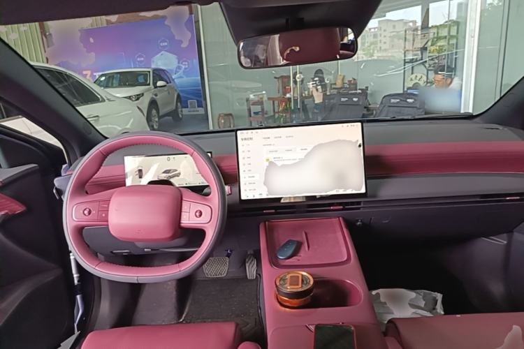 Used Nissan N6 2026 Model 180 Max+ Center Console