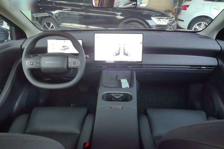 Used Nissan N6 2026 Model 180 Max Center Console