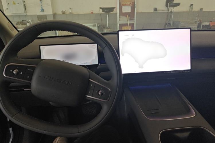 Used Nissan N6 2026 Model 180 Max Center Console