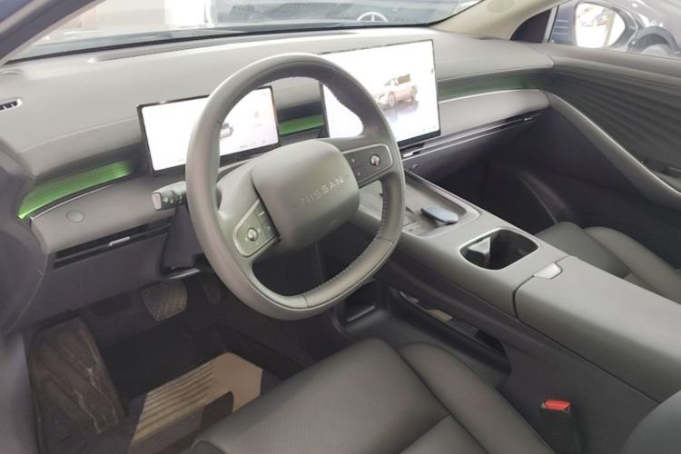 Used Nissan N6 2026 Model 180 Max Center Console