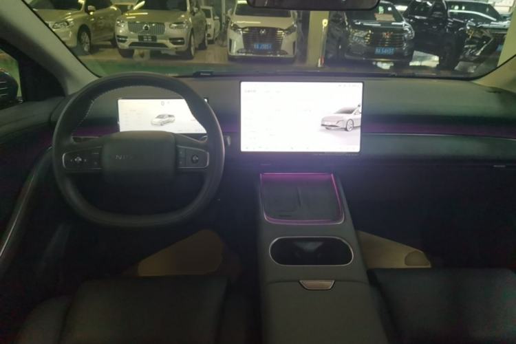 Used Nissan N6 2026 Model 180 Max Center Console