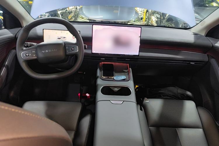 Used Nissan N6 2026 Model 180 Max Center Console