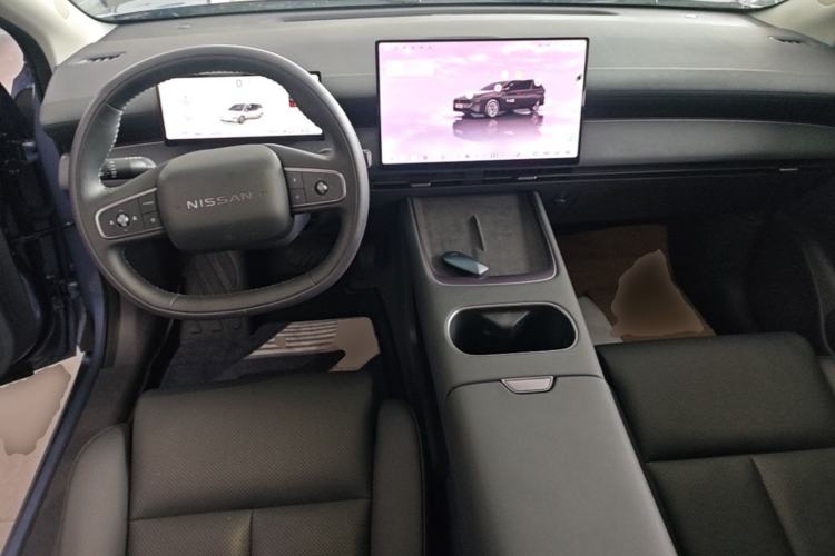 Used Nissan N6 2026 Model 180 Max Center Console
