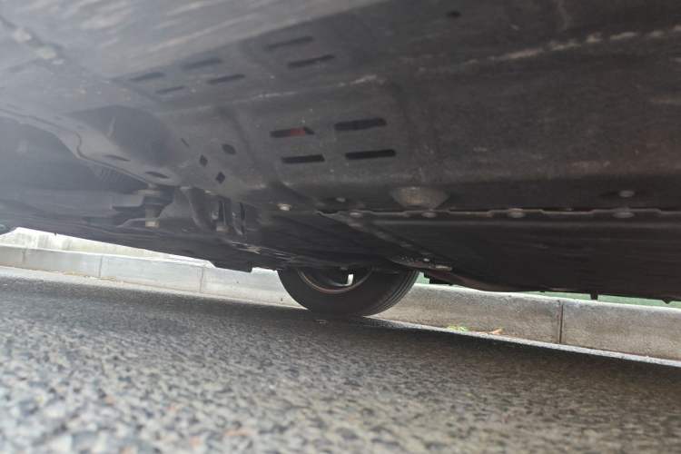 Used Nissan N6 2026 Model 180 Max Chassis Front Left