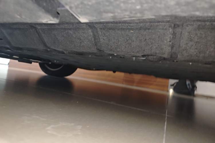 Used Nissan N6 2026 Model 180 Max Chassis Front Left
