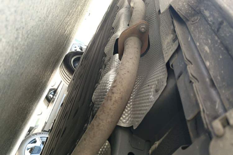 Used Nissan N6 2026 Model 180 Max Chassis Front Right