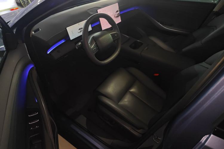 Used Nissan N6 2026 Model 180 Max Driver Seat