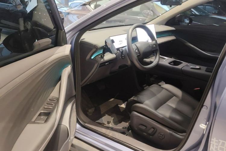 Used Nissan N6 2026 Model 180 Max Driver Seat