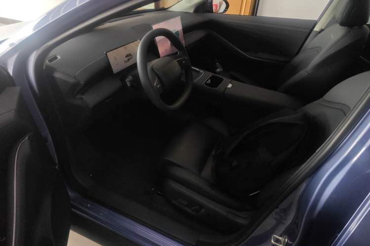Used Nissan N6 2026 Model 180 Max Driver Seat