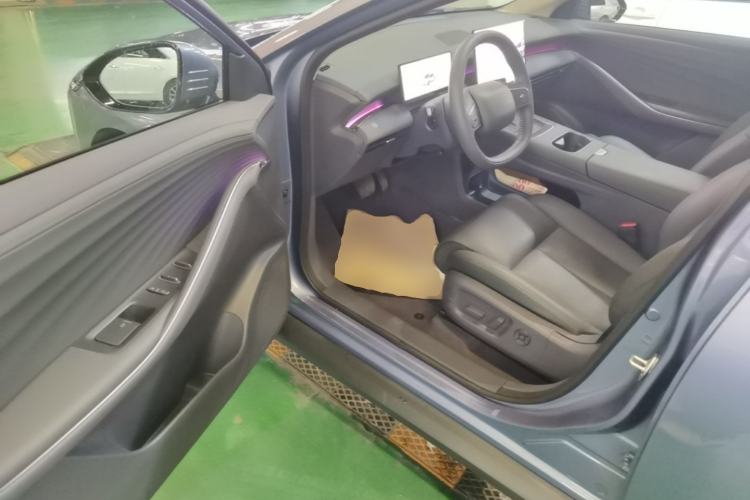 Used Nissan N6 2026 Model 180 Max Driver Seat