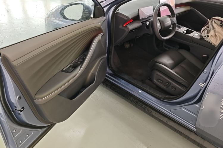 Used Nissan N6 2026 Model 180 Max Driver Seat