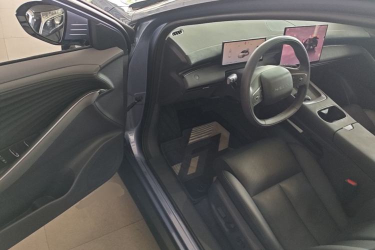 Used Nissan N6 2026 Model 180 Max Driver Seat