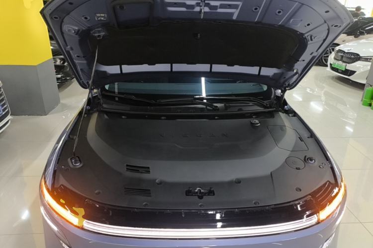Used Nissan N6 2026 Model 180 Max Engine Bay