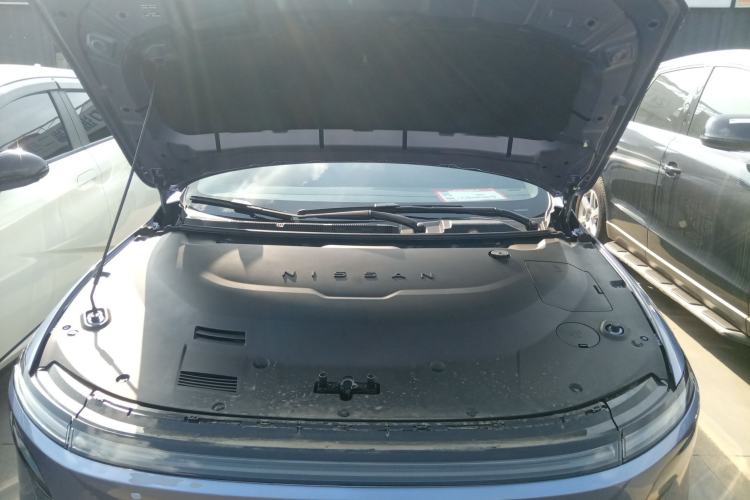 Used Nissan N6 2026 Model 180 Max Engine Bay