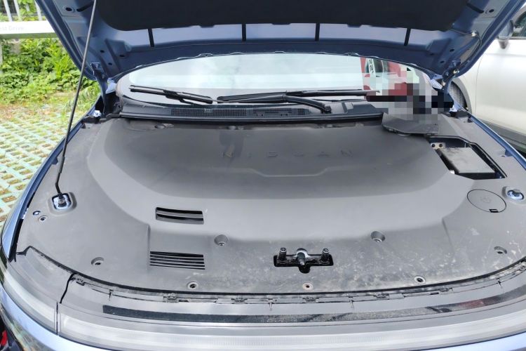 Used Nissan N6 2026 Model 180 Max Engine Bay
