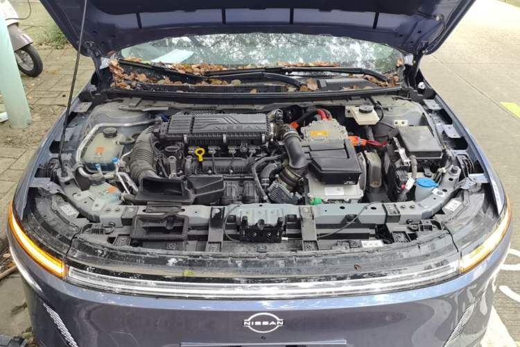 Used Nissan N6 2026 Model 180 Max Engine Bay