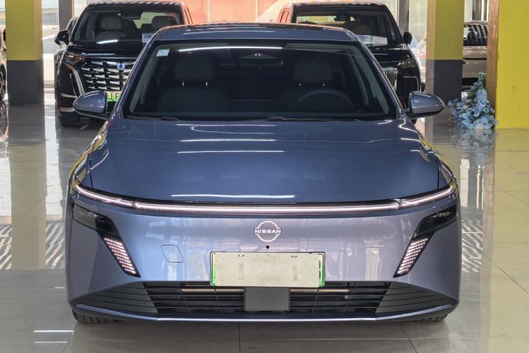 Used Nissan N6 2026 Model 180 Max Exterior 2