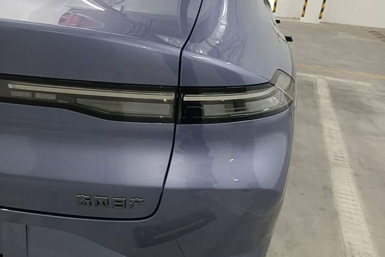 Used Nissan N6 2026 Model 180 Max Exterior 3