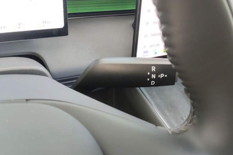 Used Nissan N6 2026 Model 180 Max Gear Lever