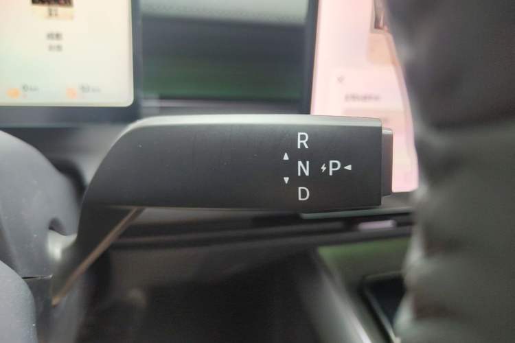 Used Nissan N6 2026 Model 180 Max Gear Lever