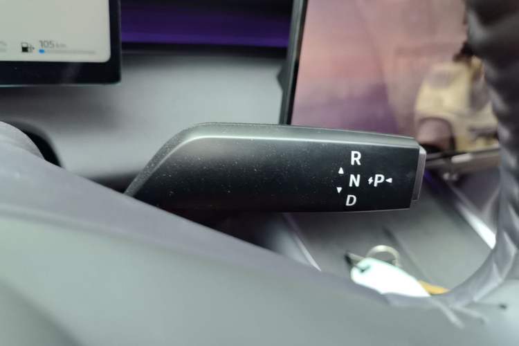 Used Nissan N6 2026 Model 180 Max Gear Lever