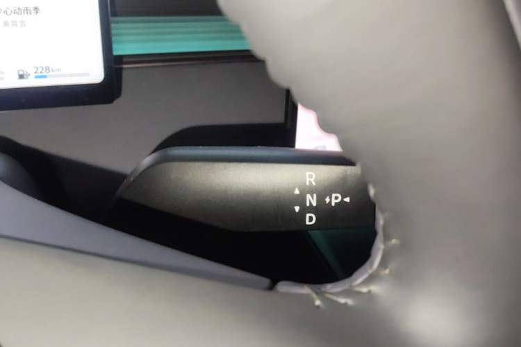 Used Nissan N6 2026 Model 180 Max Gear Lever