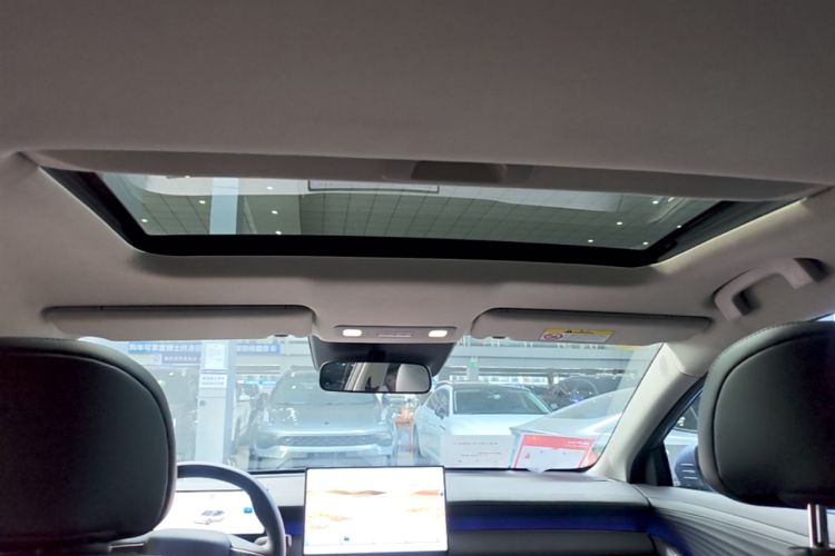 Used Nissan N6 2026 Model 180 Max Headliner