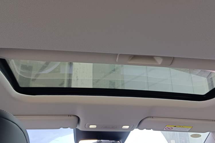 Used Nissan N6 2026 Model 180 Max Headliner