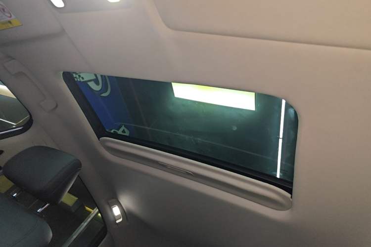 Used Nissan N6 2026 Model 180 Max Headliner