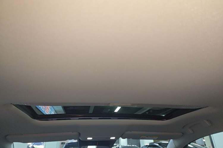 Used Nissan N6 2026 Model 180 Max Headliner