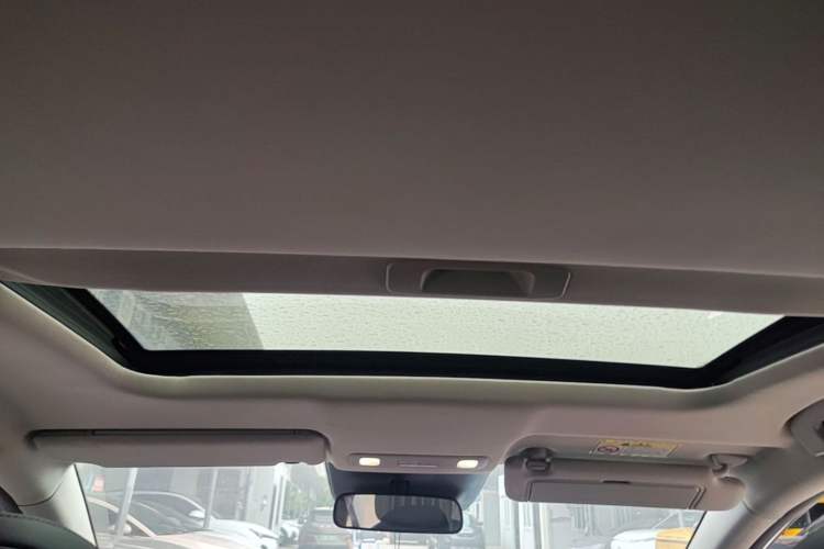 Used Nissan N6 2026 Model 180 Max Headliner