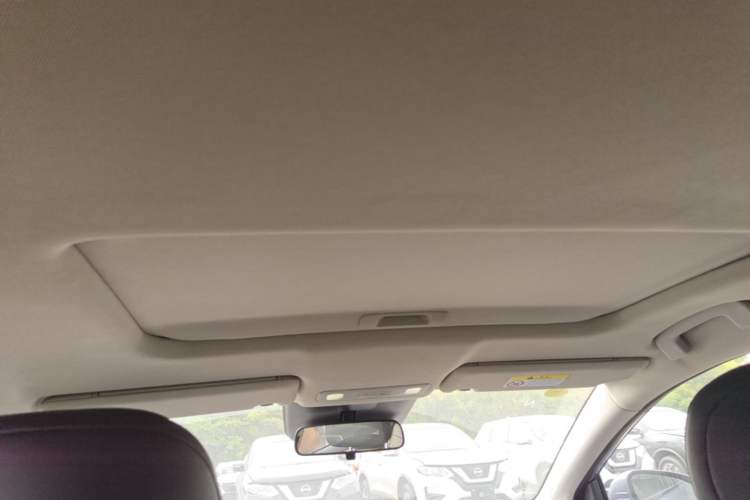 Used Nissan N6 2026 Model 180 Max Headliner