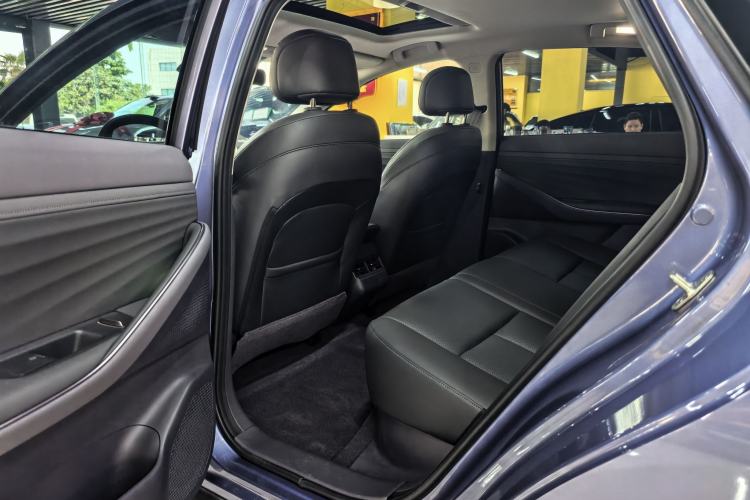 Used Nissan N6 2026 Model 180 Max Interior 3