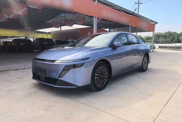 Used Nissan N6 2026 Model 180 Max