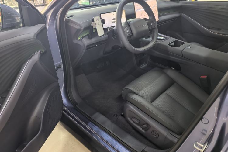 Used Nissan N6 2026 Model 180 Max Left Front Seat