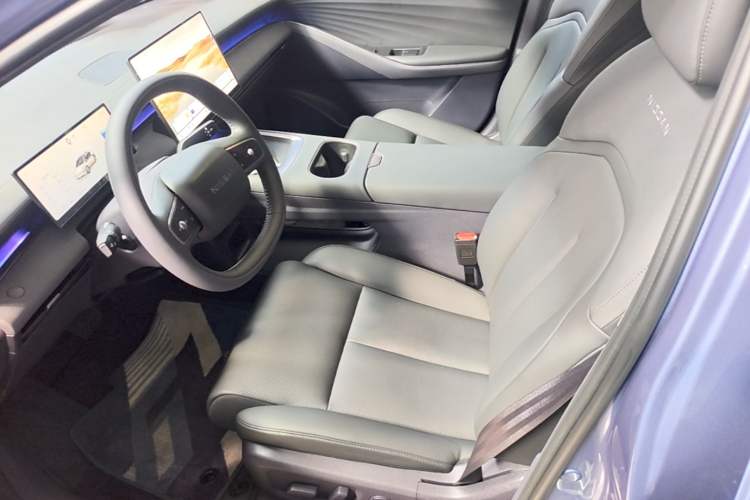 Used Nissan N6 2026 Model 180 Max Left Front Seat