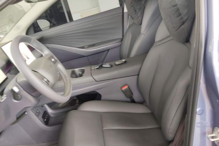 Used Nissan N6 2026 Model 180 Max Left Front Seat