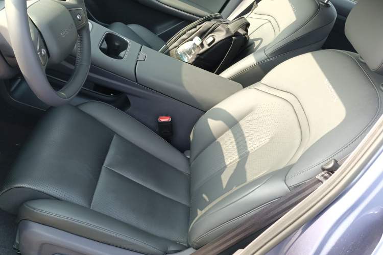 Used Nissan N6 2026 Model 180 Max Left Front Seat