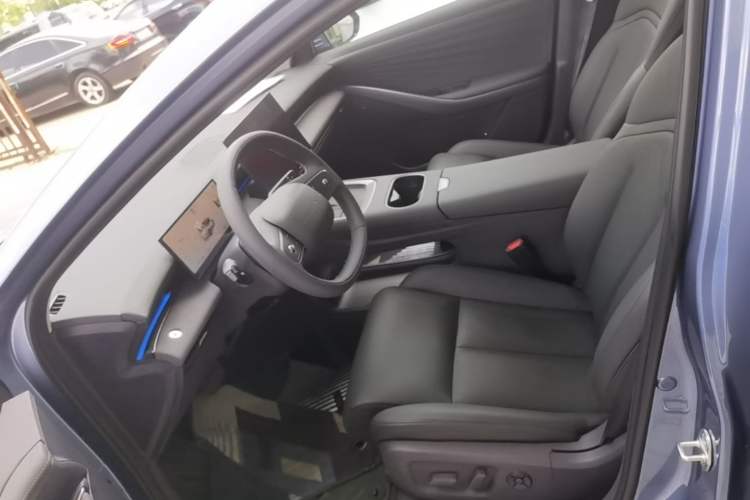 Used Nissan N6 2026 Model 180 Max Left Front Seat
