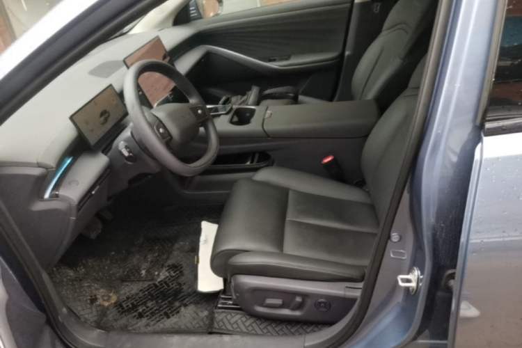 Used Nissan N6 2026 Model 180 Max Left Front Seat