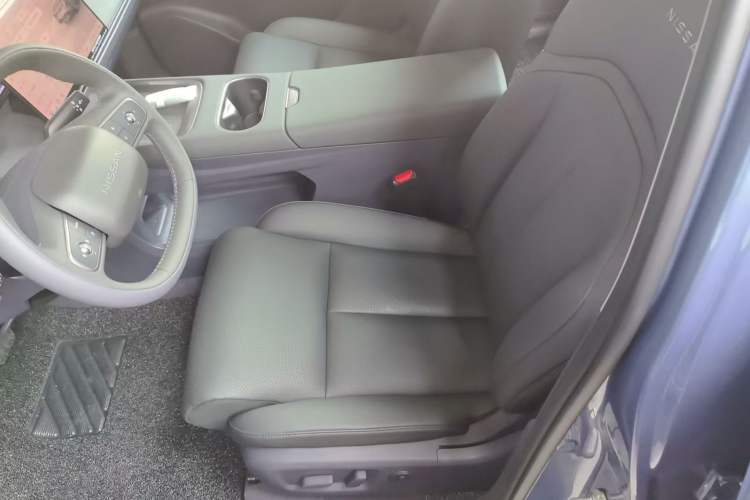 Used Nissan N6 2026 Model 180 Max Left Front Seat