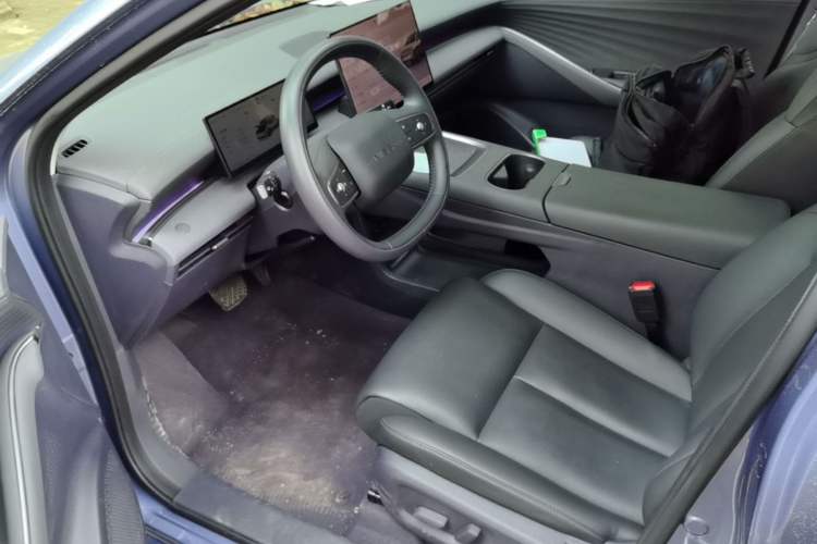 Used Nissan N6 2026 Model 180 Max Left Front Seat