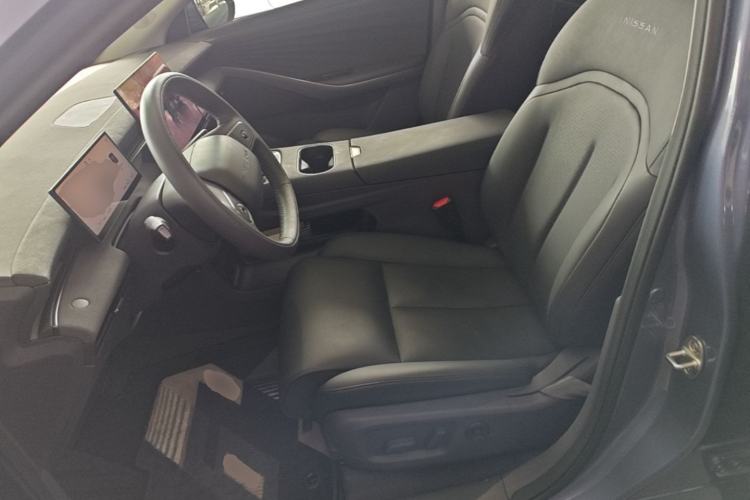 Used Nissan N6 2026 Model 180 Max Left Front Seat