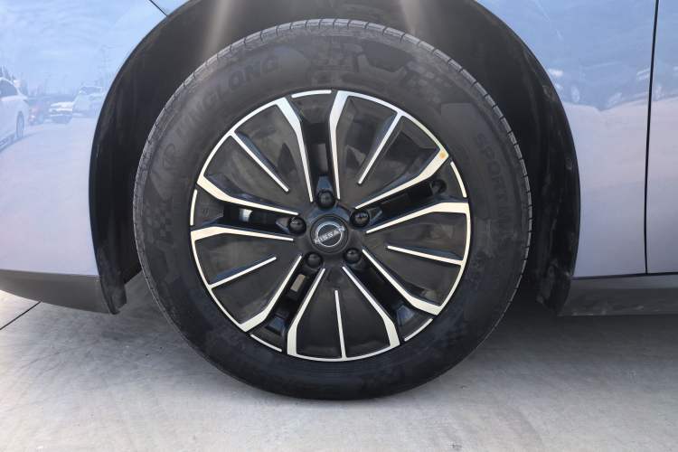Used Nissan N6 2026 Model 180 Max Left Front Wheel Hub