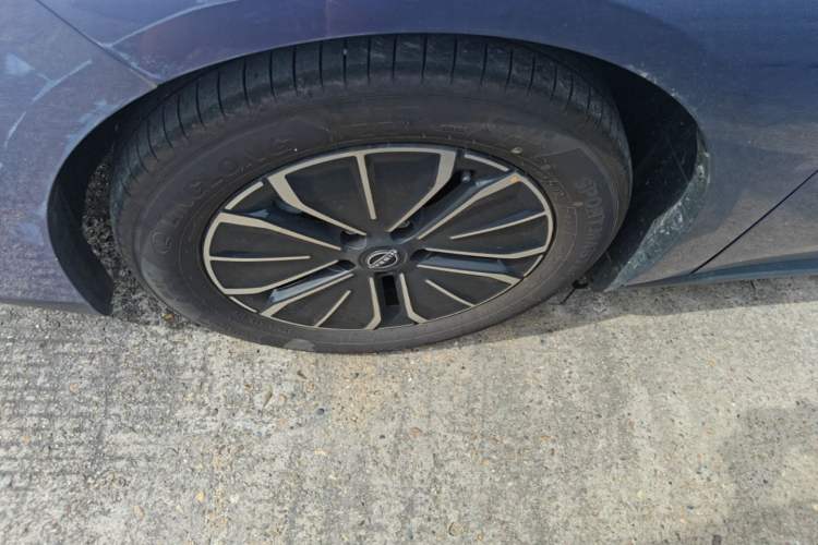 Used Nissan N6 2026 Model 180 Max Left Front Wheel Hub