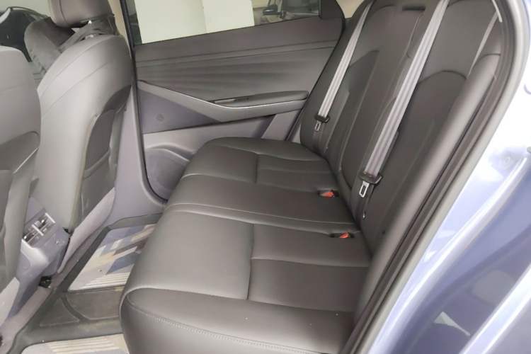 Used Nissan N6 2026 Model 180 Max Left Rear Seat
