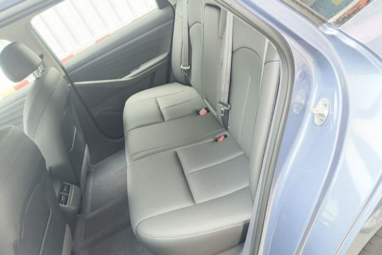 Used Nissan N6 2026 Model 180 Max Left Rear Seat