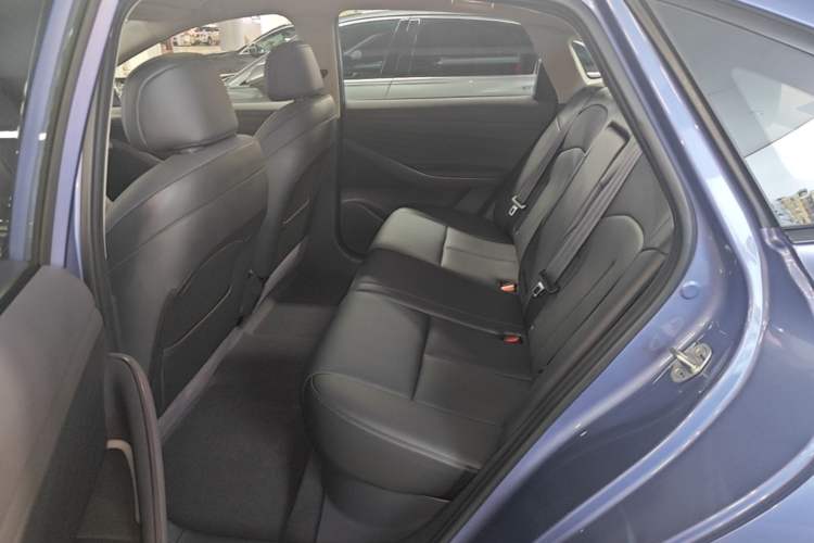 Used Nissan N6 2026 Model 180 Max Left Rear Seat