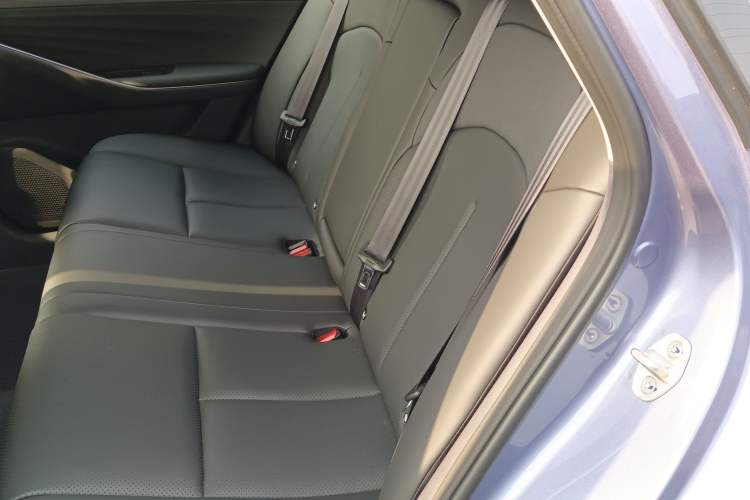 Used Nissan N6 2026 Model 180 Max Left Rear Seat